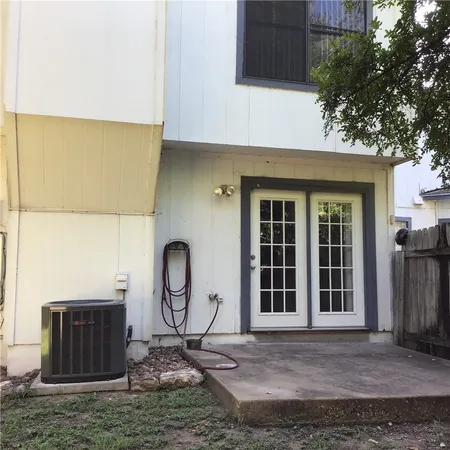 $1,500 | 13409 Saddlebrook Trail, Unit A, Austin, TX 78729