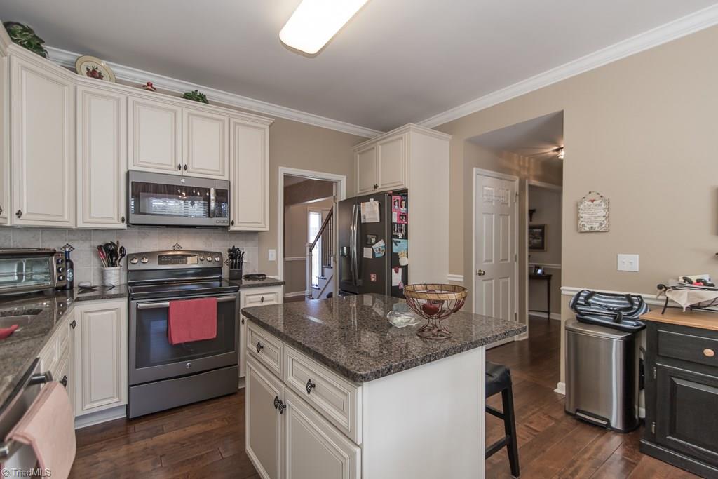 3802 Braddock Road High Point, NC 27265 - Photo 9 of 30 Gallery Image 9
