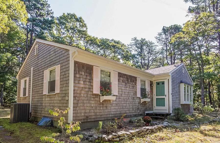 30 Fullers Marsh Road Cotuit, MA 02635 - Photo 3 of 32 20230418193521209195000000-o