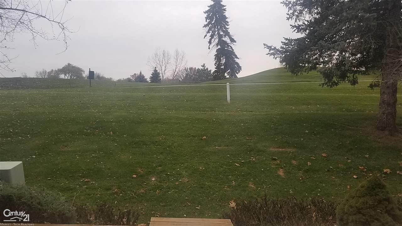 737 Oak Brook Ridge Drive Rochester, MI 48307 - Photo 25 of 34 31335780-24.JPG