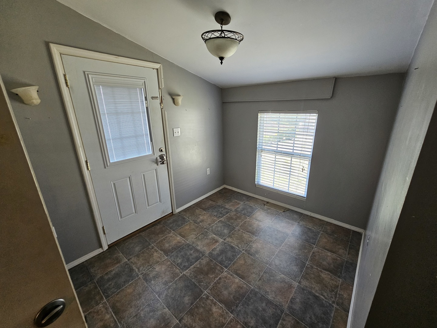 1024 Tolle Road Mount Vernon, IL 62864 - Photo 9 of 24