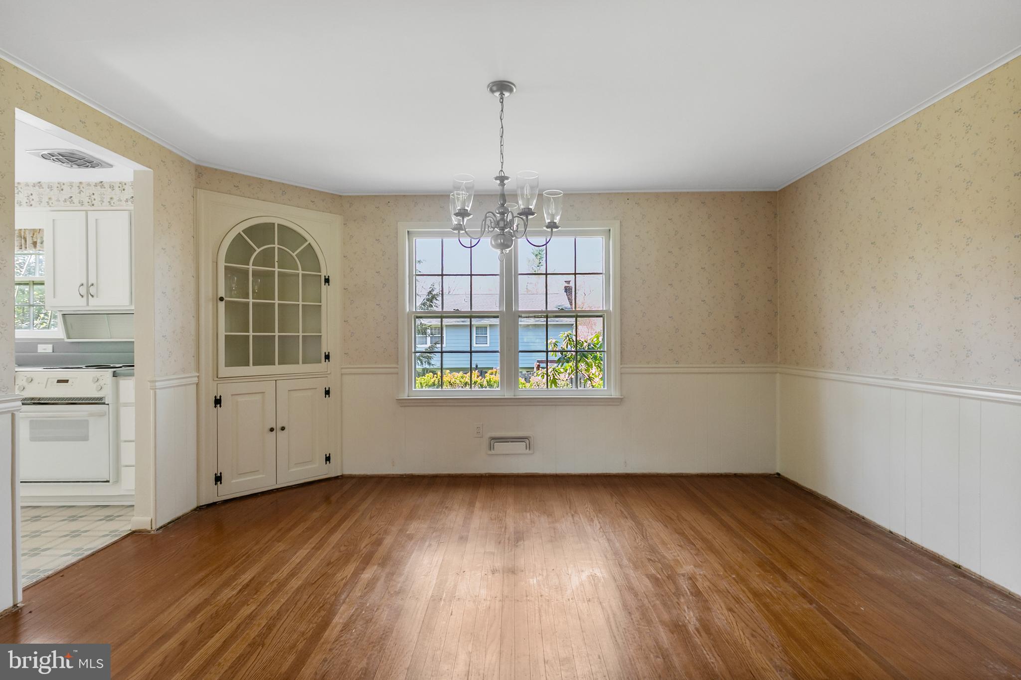 105 Farmington Road Cherry Hill, NJ 08034 - Photo 8 of 36