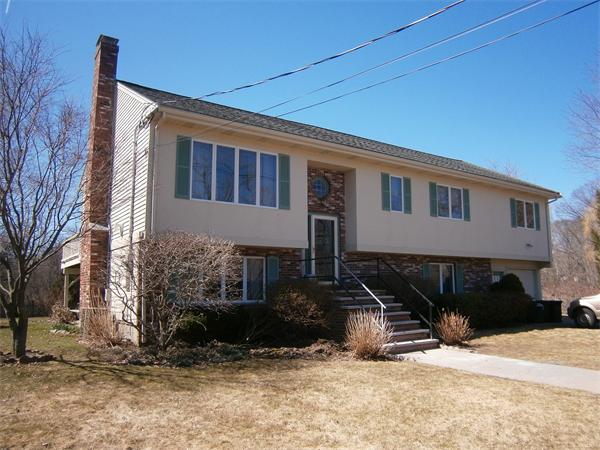 348 Maple Street Danvers, MA 01923 - Photo 1 of 24 Gallery Image 1