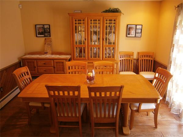 348 Maple Street Danvers, MA 01923 - Photo 5 of 24 Gallery Image 5