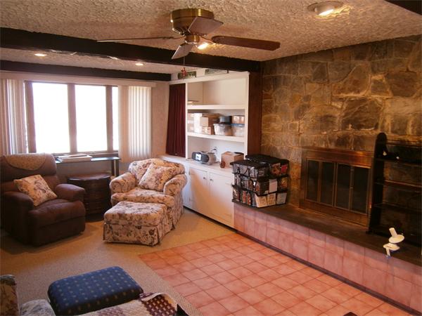 348 Maple Street Danvers, MA 01923 - Photo 8 of 24 Gallery Image 8