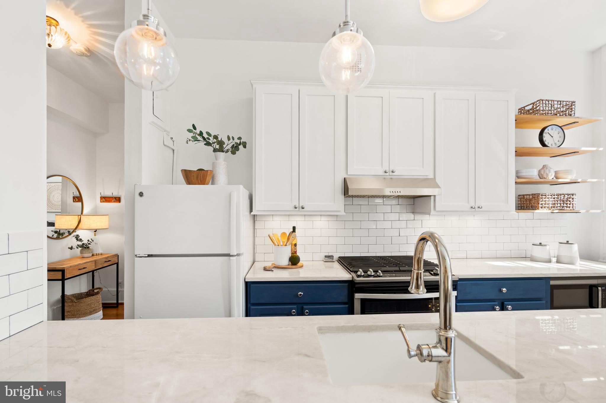 3039 Macomb Street Northwest, Unit 23 Washington, DC 20008 - Photo 13 of 45 Beautifully updated kitchen
