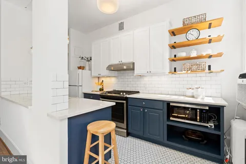 $332,000 | 3039 Macomb Street Northwest, Unit 23, Washington, DC 20008