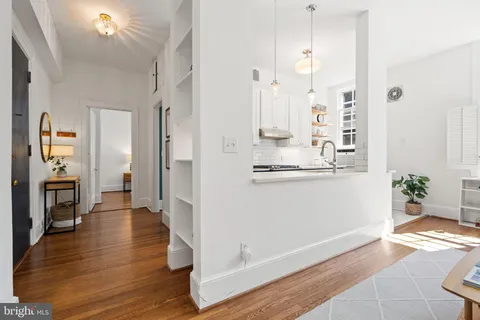 $332,000 | 3039 Macomb Street Northwest, Unit 23, Washington, DC 20008