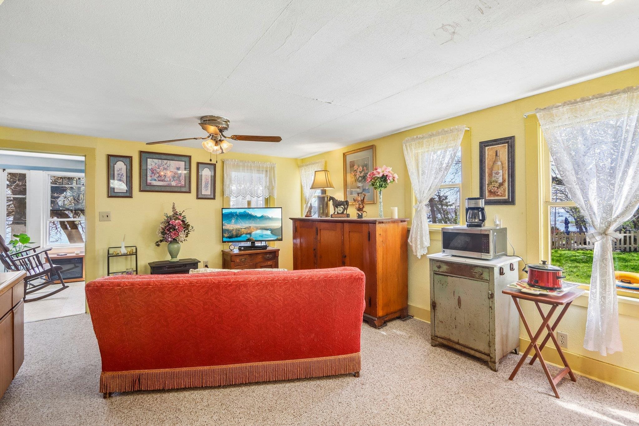 W10740 Tipperary Road Poynette, WI 53955 - Photo 4 of 58