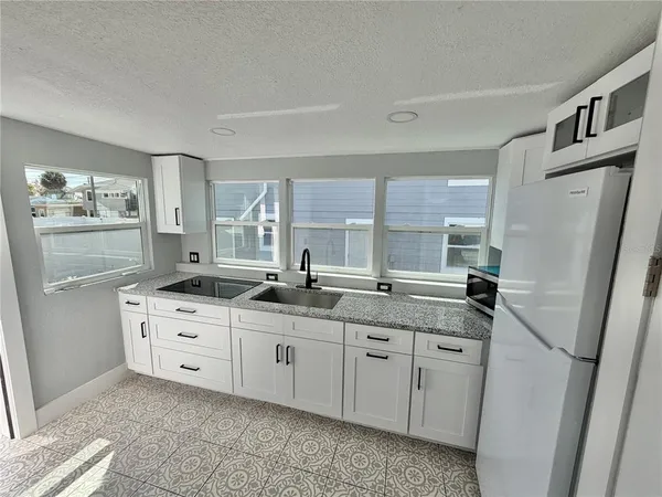 $1,650 | 2728 1st Avenue South, St. Petersburg, FL 33712