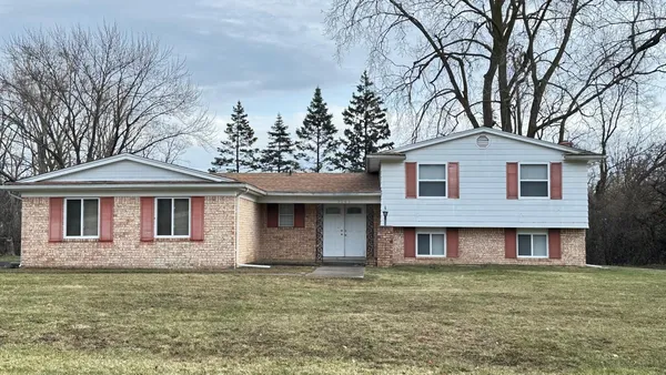 $469,900 | 2665 Peterboro Road, West Bloomfield, MI 48323