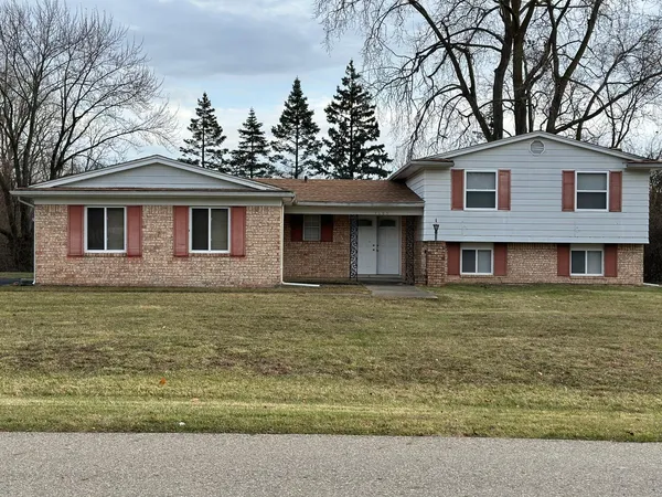 $469,900 | 2665 Peterboro Road, West Bloomfield, MI 48323