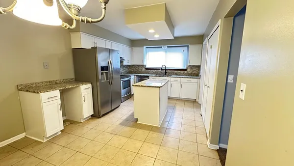 $469,900 | 2665 Peterboro Road, West Bloomfield, MI 48323