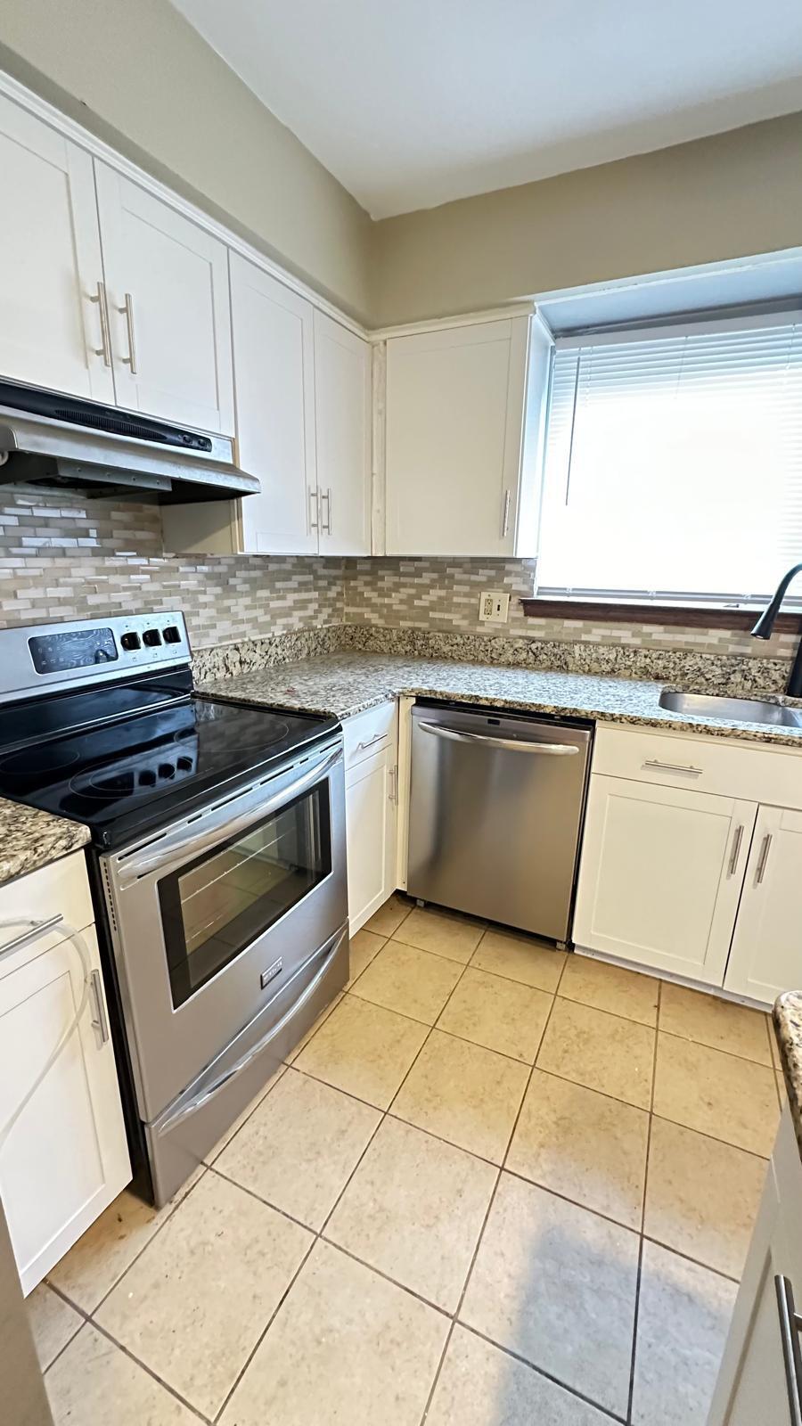 2665 Peterboro Road West Bloomfield, MI 48323 - Photo 42 of 54 WhatsApp Image 2026-04-19 at 2.44.15 PM