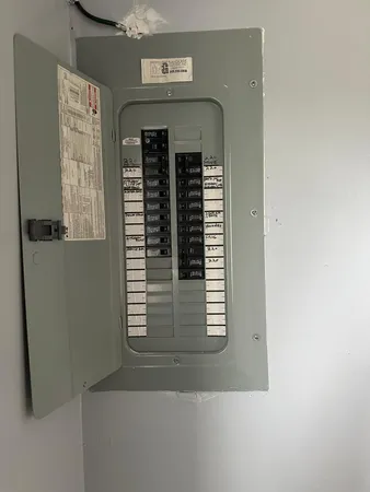 $469,900 | 2665 Peterboro Road, West Bloomfield, MI 48323