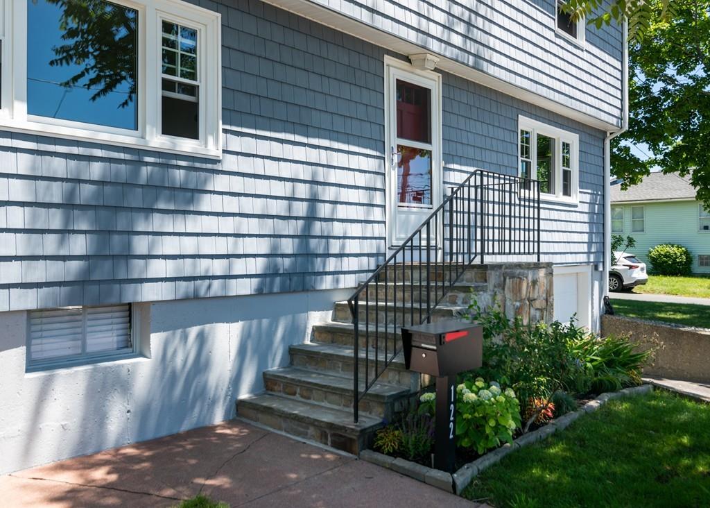 122 Edgewater Road Hull, MA 02045 - Photo 4 of 24 a view of entryway