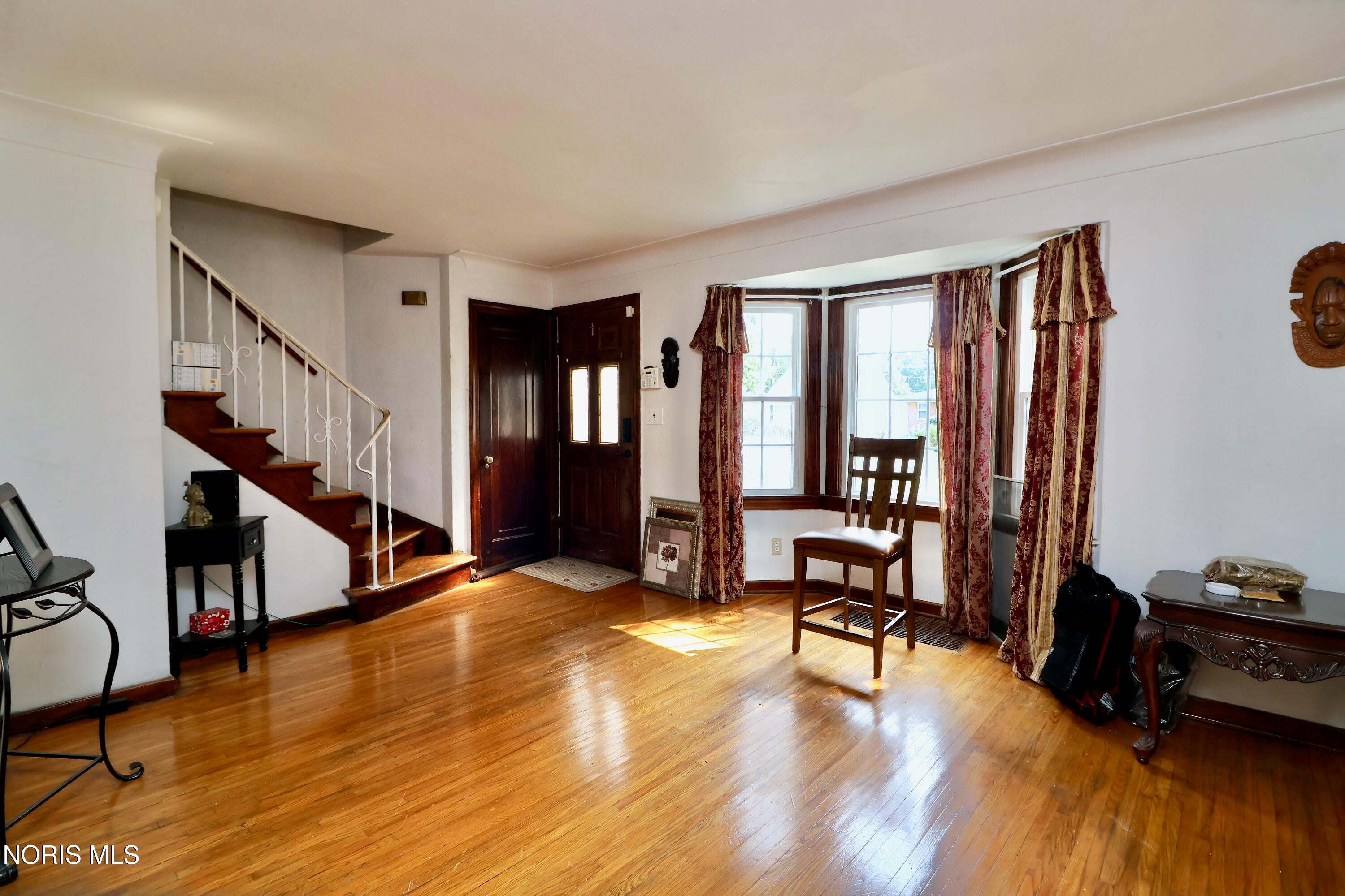 825 Secor Road Toledo, OH 43607 - Photo 3 of 41 Gallery Image 3