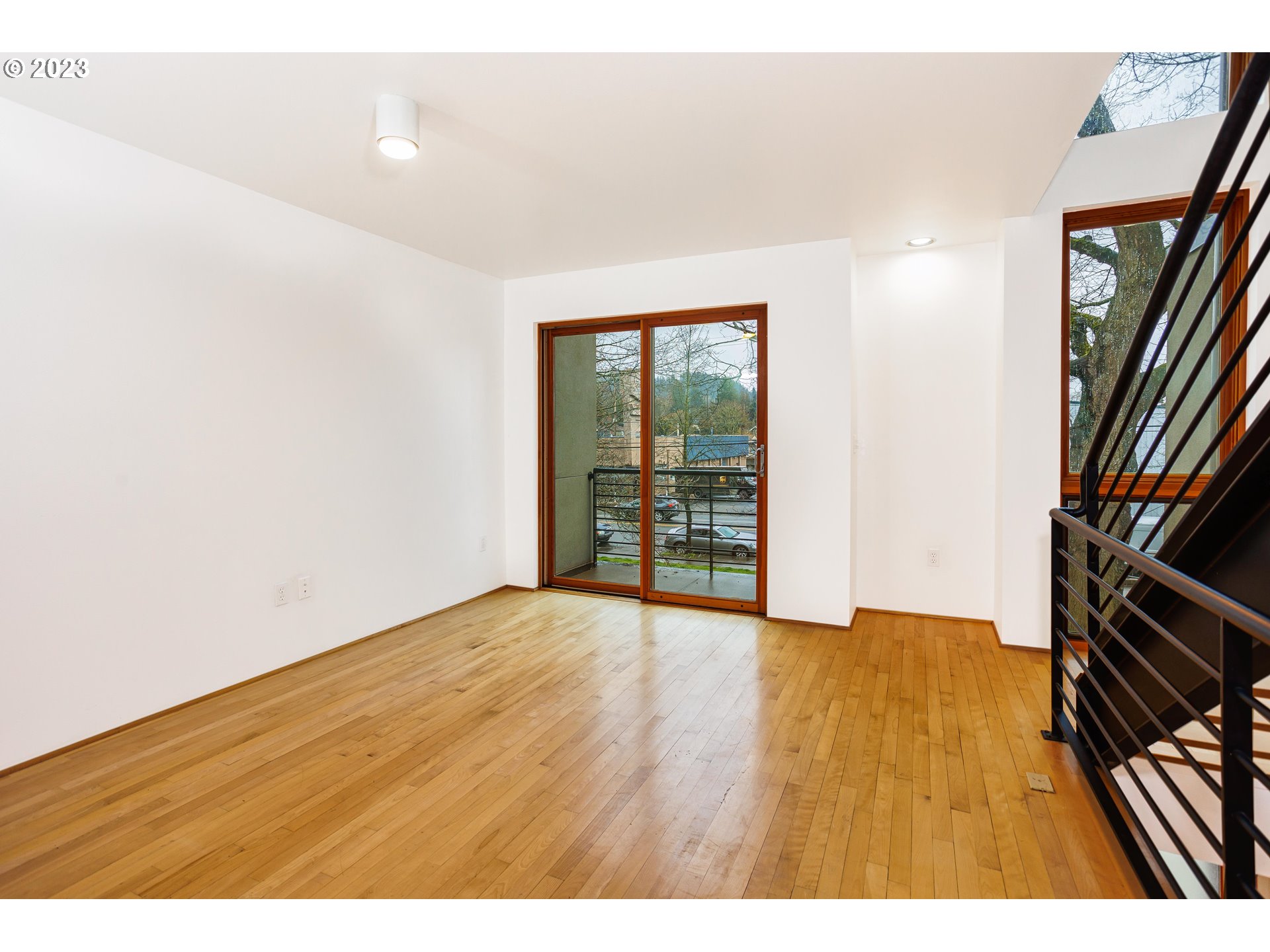 5834 Northeast Center Commons Way Portland, OR 97213 - Photo 8 of 20 Gallery Image 8