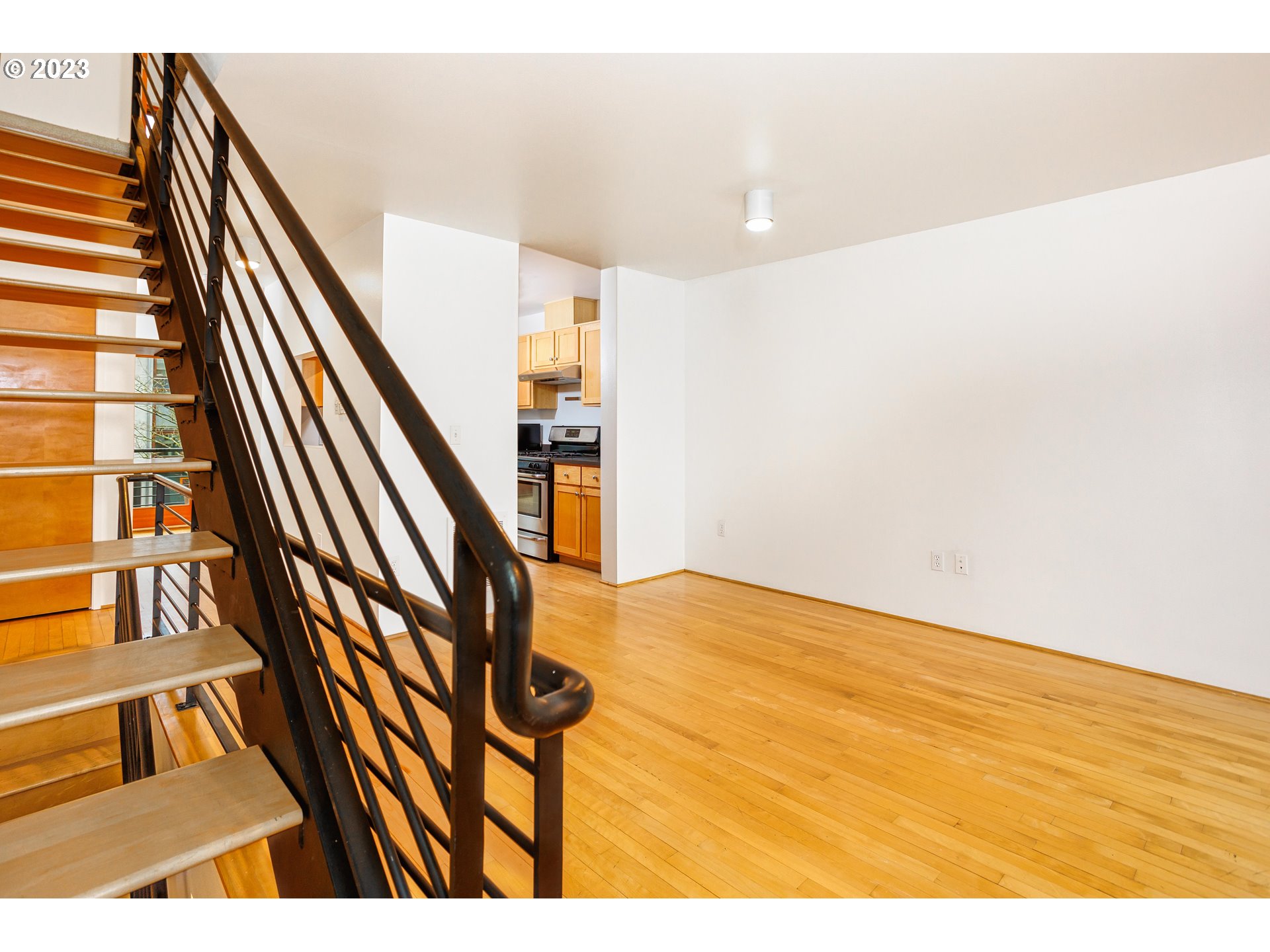 5834 Northeast Center Commons Way Portland, OR 97213 - Photo 10 of 20 Gallery Image 10