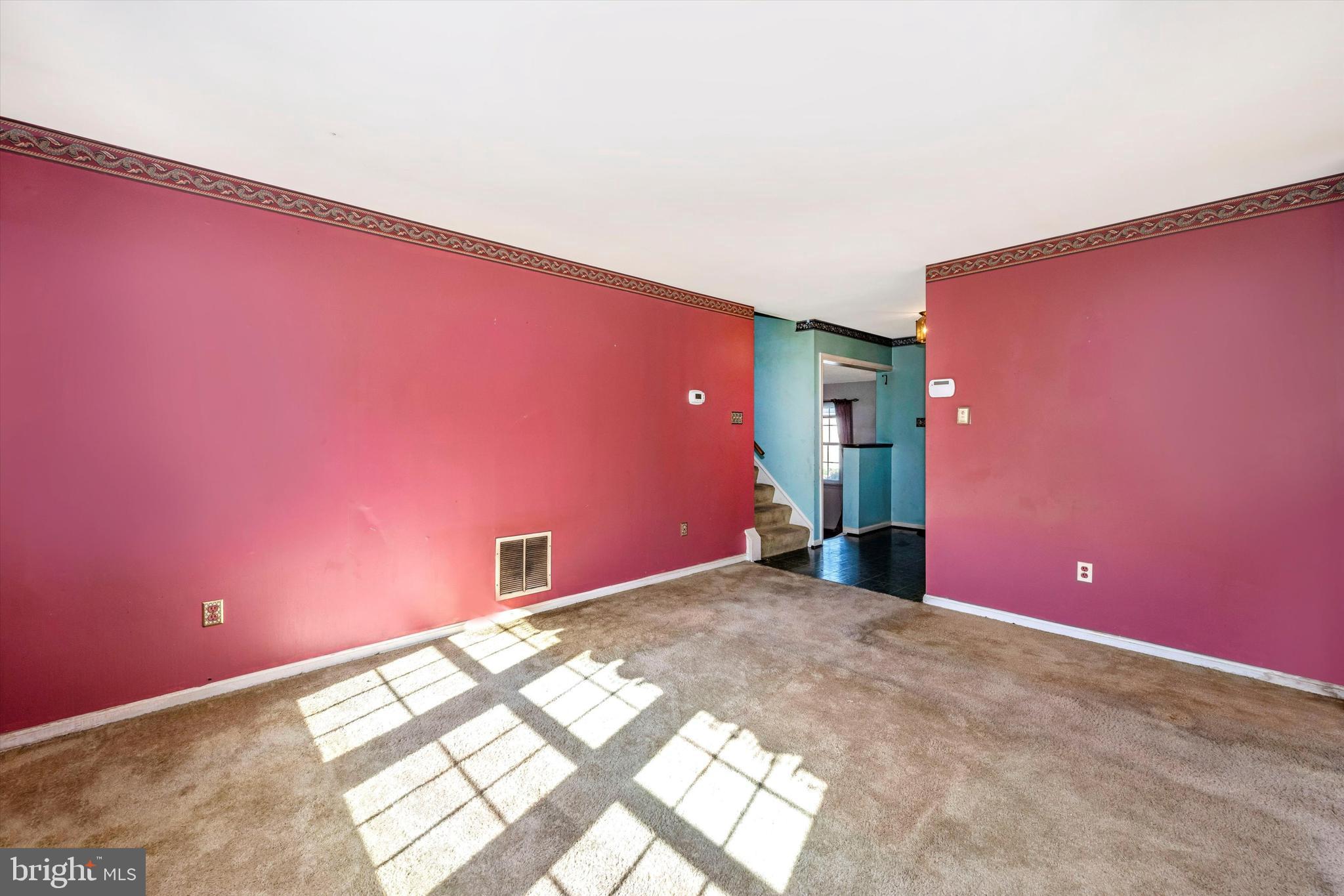 6402 Craigmont Road Baltimore, MD 21207 - Photo 4 of 36