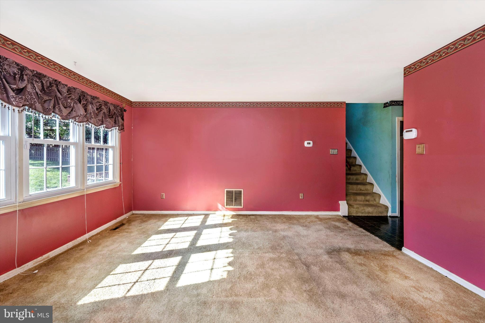 6402 Craigmont Road Baltimore, MD 21207 - Photo 5 of 36