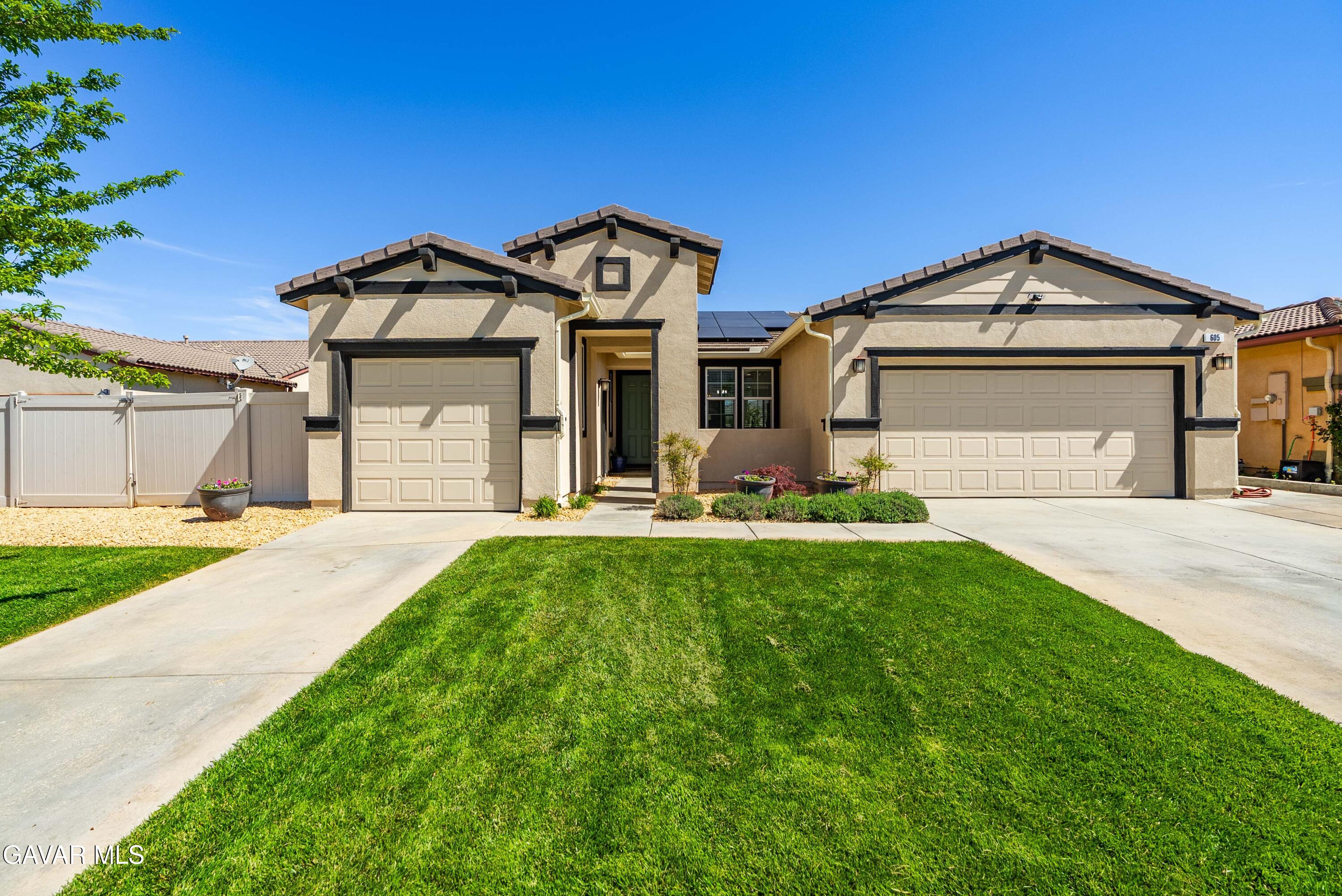605 Orchard Parkway Tehachapi, CA 93561 - Photo 5 of 45 Orchard-06