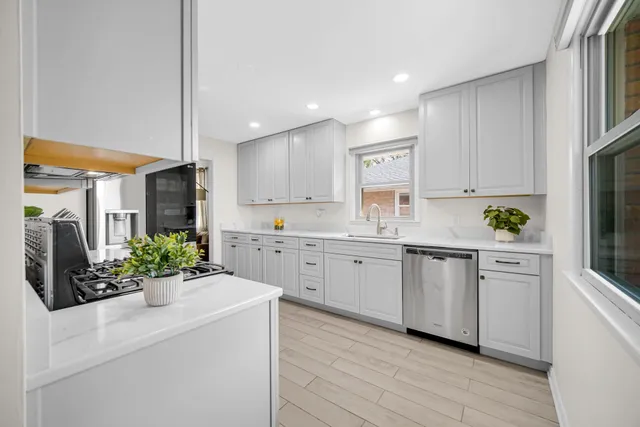 $289,000 | 842 North Jay Avenue, Griffith, IN 46319