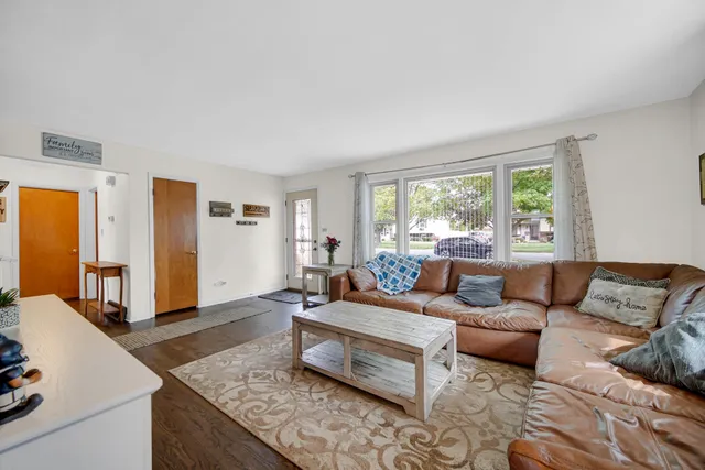 $289,000 | 842 North Jay Avenue, Griffith, IN 46319