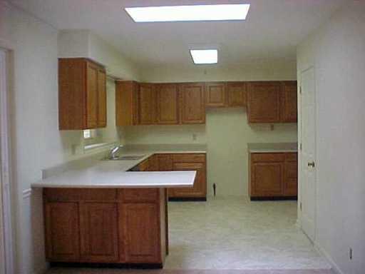 2833 Poplar Drive Springfield, OH 45504 - Photo 3 of 8