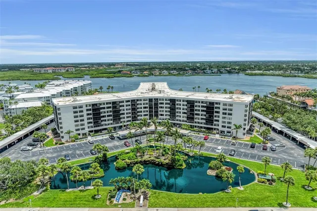 $695,000 | 5855 Midnight Pass Road, Unit 416, Sarasota, FL 34242