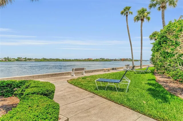 $695,000 | 5855 Midnight Pass Road, Unit 416, Sarasota, FL 34242