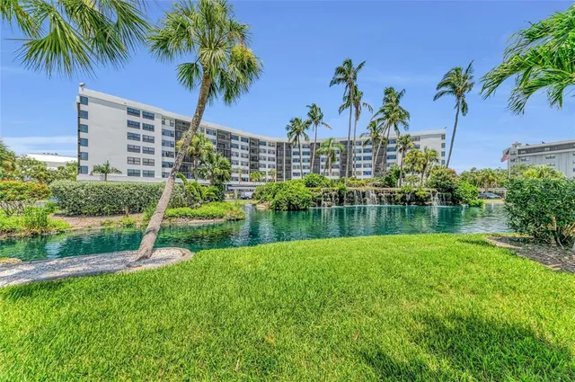 $695,000 | 5855 Midnight Pass Road, Unit 416, Sarasota, FL 34242