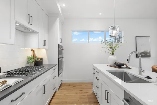 $565,000 | 3057 North Lapis Avenue, Meridian, ID 83646