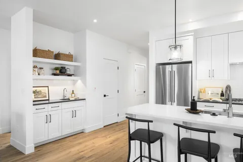 $565,000 | 3057 North Lapis Avenue, Meridian, ID 83646