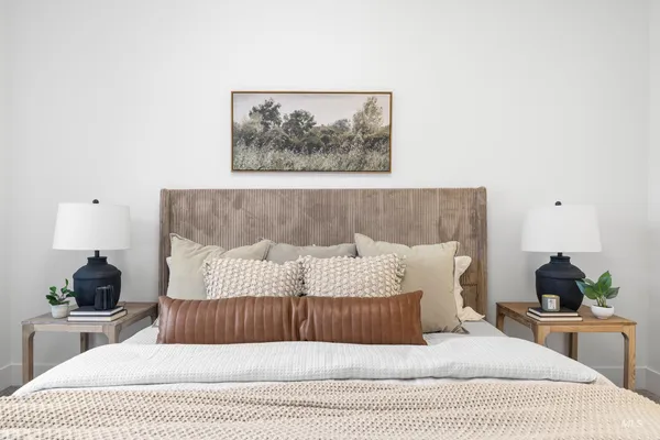 $565,000 | 3057 North Lapis Avenue, Meridian, ID 83646