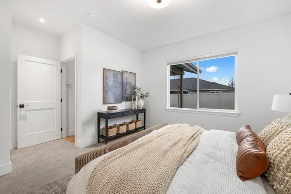 $565,000 | 3057 North Lapis Avenue, Meridian, ID 83646