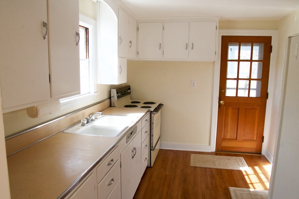 93 Clark Street Worcester, MA 01606 - Photo 2 of 22 Gallery Image 2