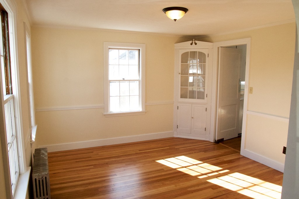 93 Clark Street Worcester, MA 01606 - Photo 4 of 22 Gallery Image 4