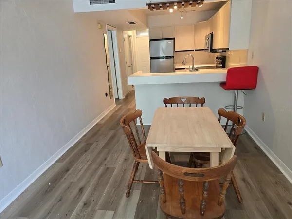 $1,400 | 1224 Southwest 16th Avenue, Unit F, Gainesville, FL 32601