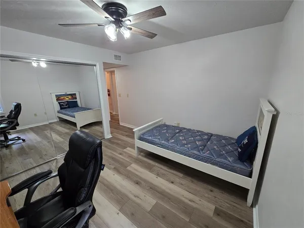 $1,400 | 1224 Southwest 16th Avenue, Unit F, Gainesville, FL 32601