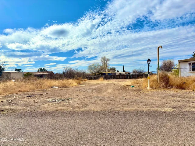 $20,000 | 382 North Violet Avenue, Unit 382, Douglas, AZ 85607