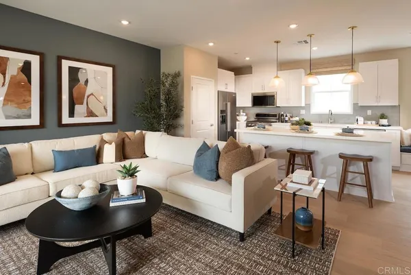 $690,900 | 512 Avenida Centro, Unit 113, Chula Vista, CA 91910