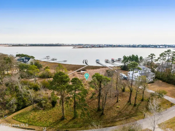 $429,000 | 1065 Chadwick Shores Drive, Sneads Ferry, NC 28460