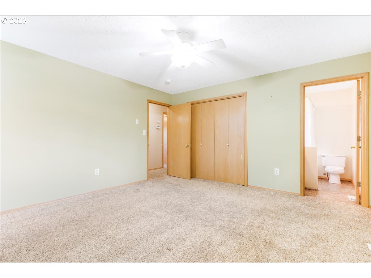 364 Insel Road Woodland, WA 98674 - Photo 19 of 29 Primary Bedroom