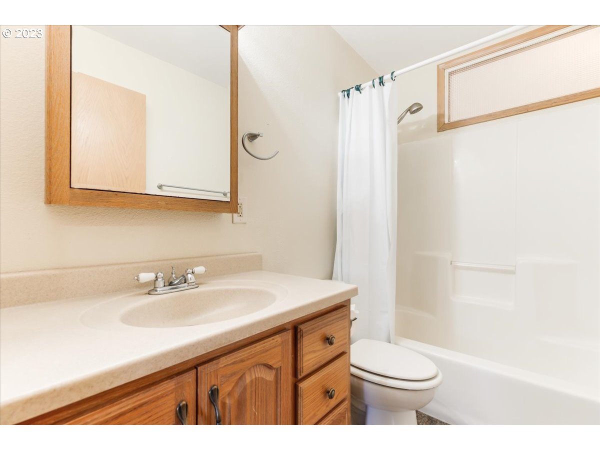 364 Insel Road Woodland, WA 98674 - Photo 22 of 29 Bathroom
