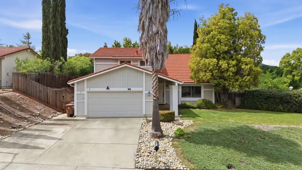 $969,000 | 228 Mountaire Parkway, Clayton, CA 94517