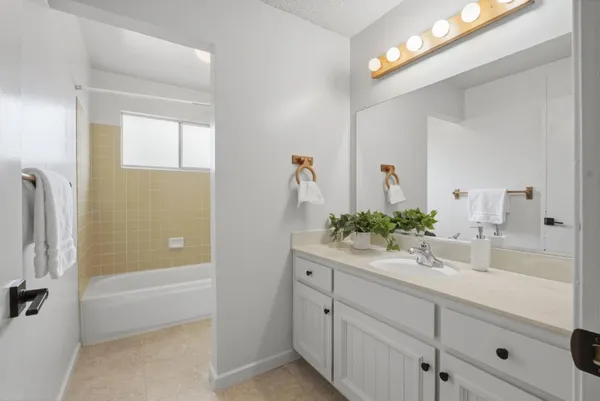 $969,000 | 228 Mountaire Parkway, Clayton, CA 94517