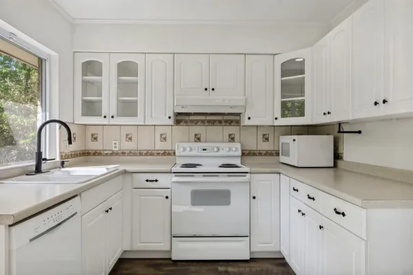 $2,100 | 1505 Timberline Drive, Plano, TX 75074