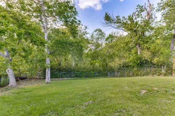 $2,100 | 1505 Timberline Drive, Plano, TX 75074