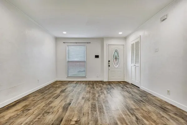 $2,100 | 1505 Timberline Drive, Plano, TX 75074